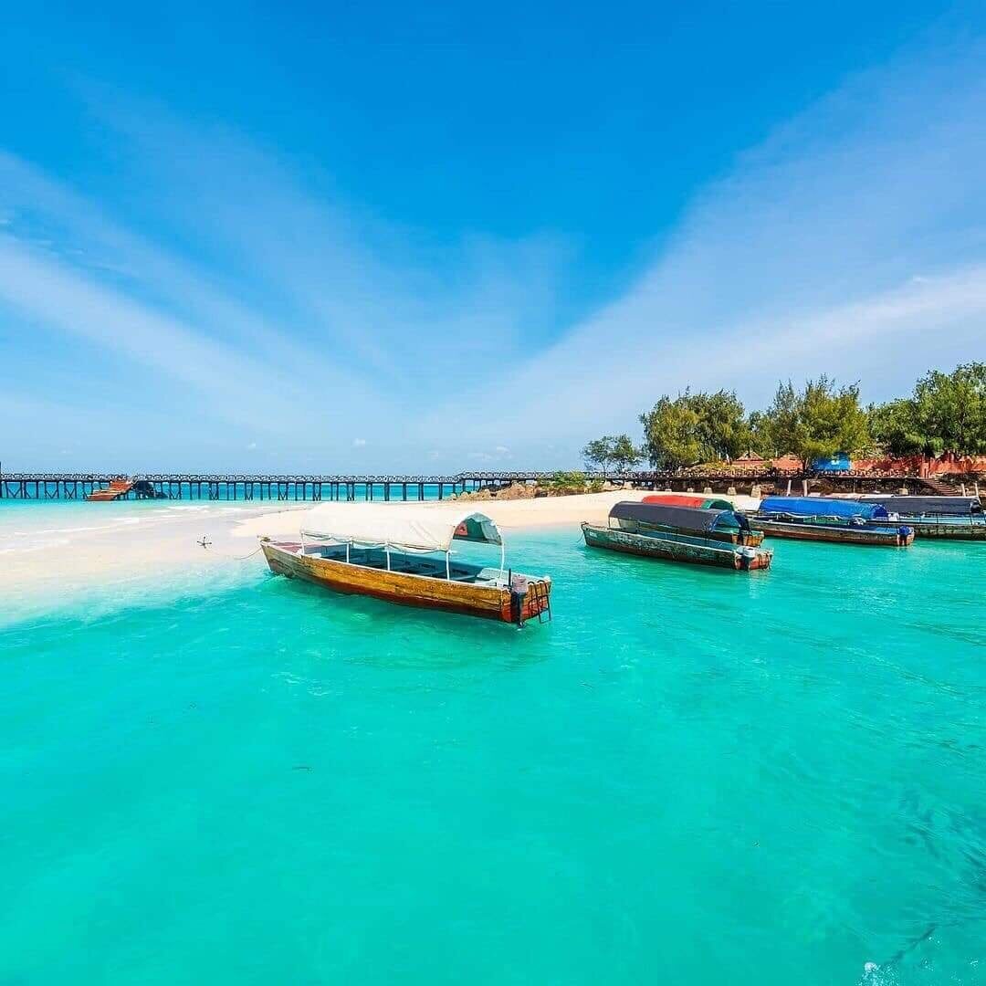 Moored boats at the jetty on Prison Island Changuu